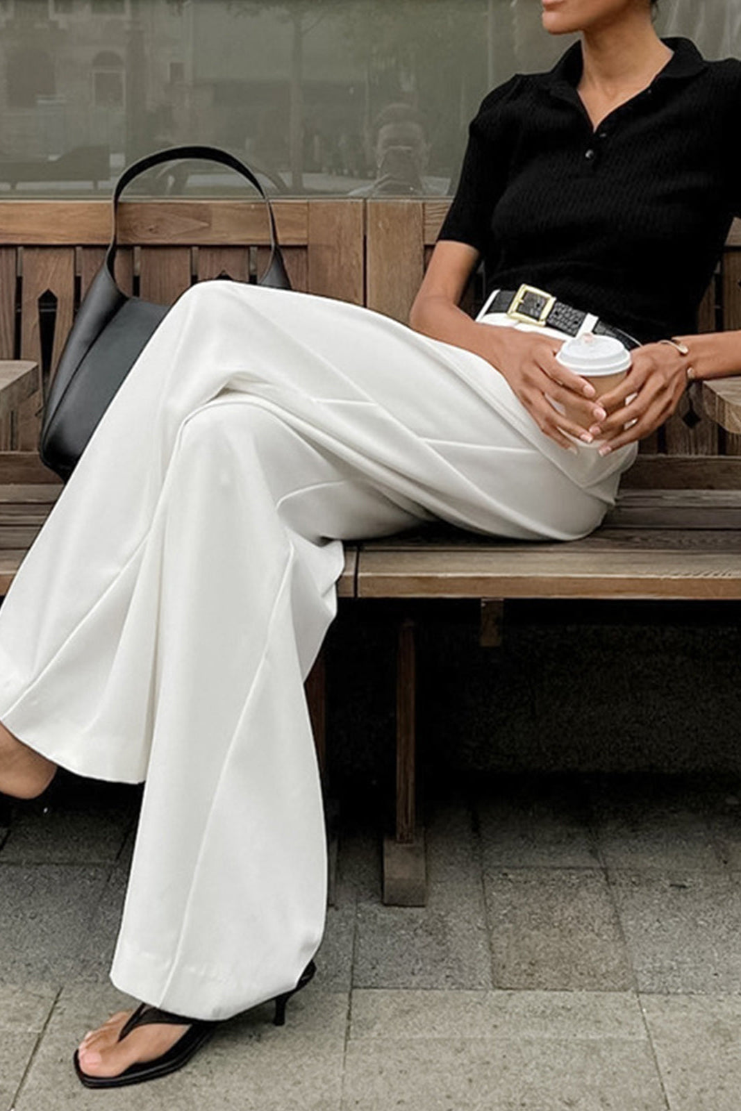 Women's high-waist wide-leg pleated trousers in a tailored fit