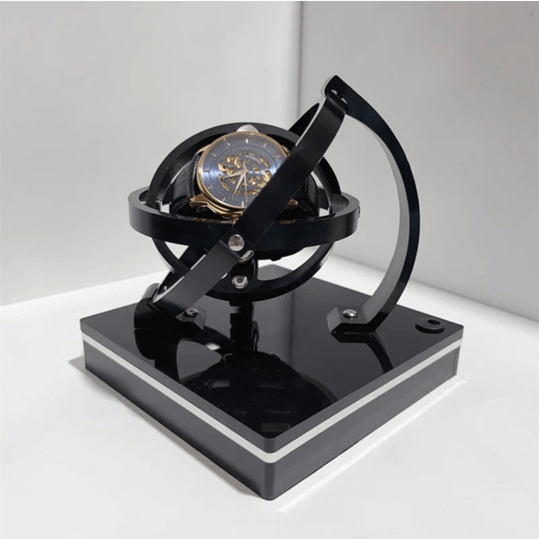 Silent automatic watch winder box