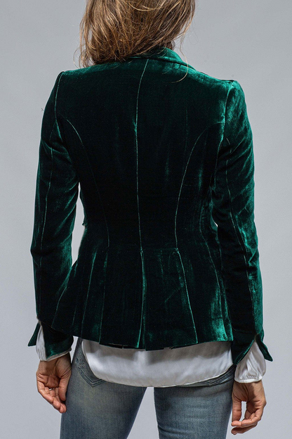 Women's slim-fit single-button tailored blazer
