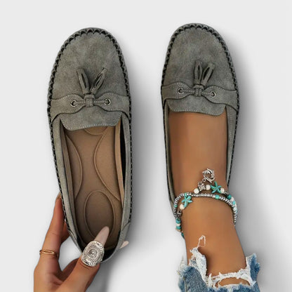 Women's flat orthopaedic loafers