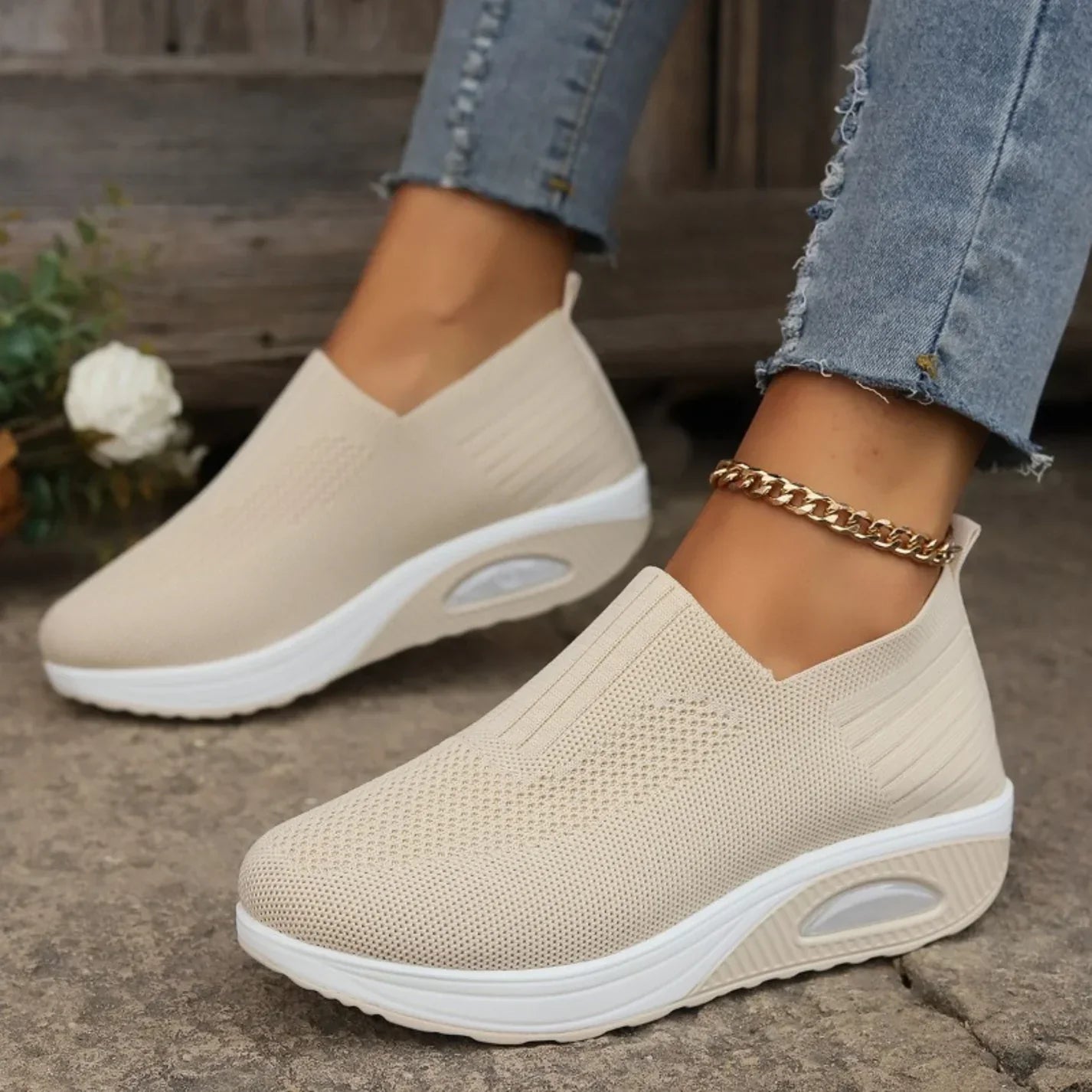 Orthopaedic Comfort Shoes for Women, Cushioned Mesh Trainers with Arch Support