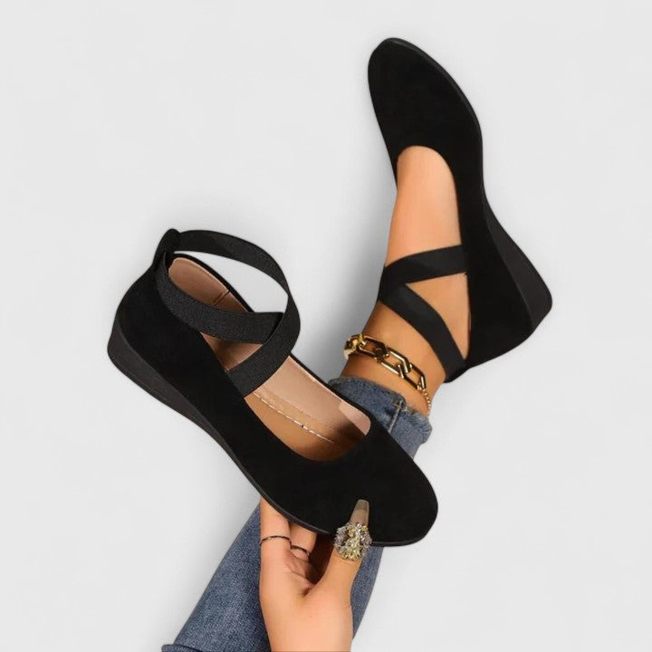 Women's orthopaedic comfort slip-on shoes - front