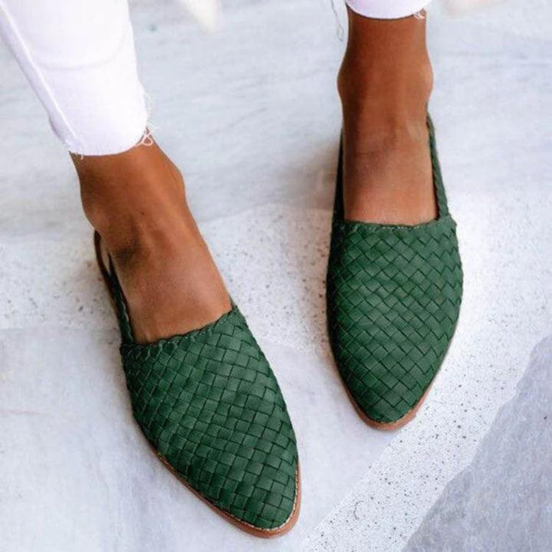 Women's closed-toe woven loafers