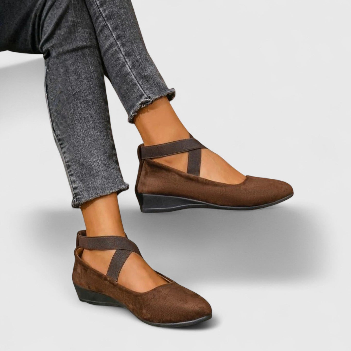 Women's cushioned slip-on comfort shoes