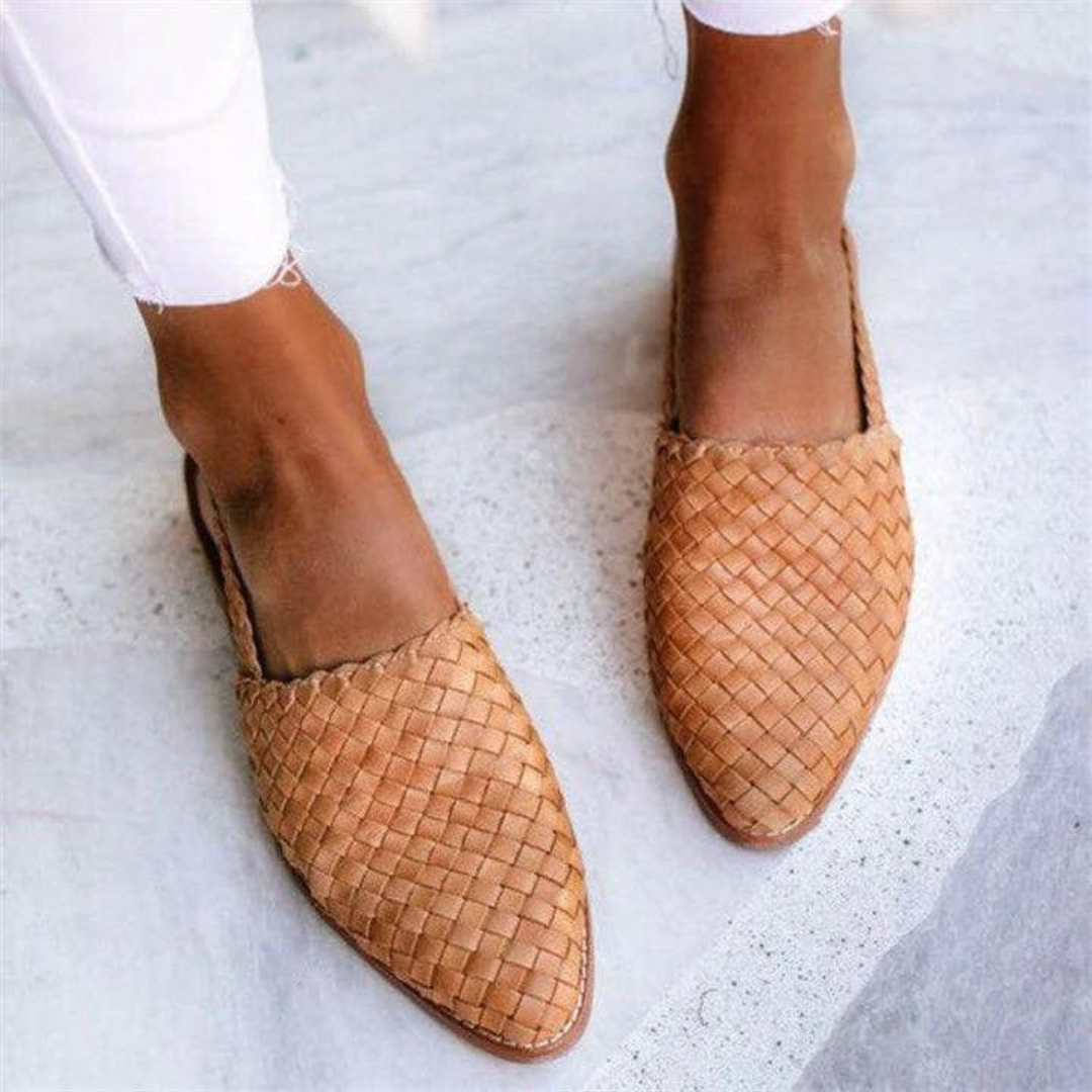 Women's woven faux-leather ballet flats