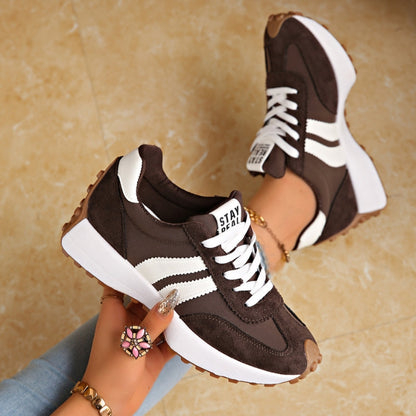 Women's retro platform sneakers - side