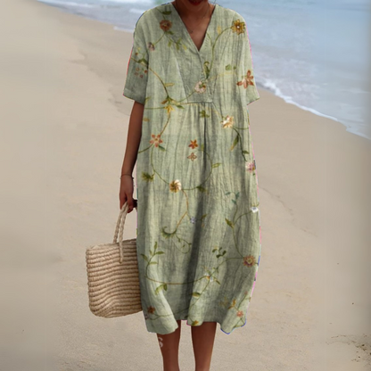 Women's flowing floral maxi dress