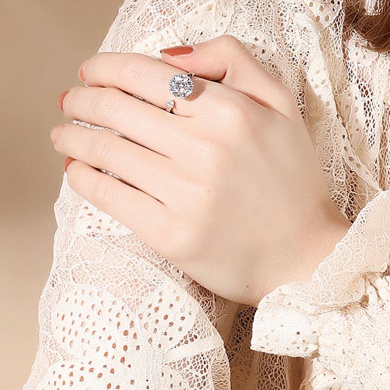 Adjustable 925 Sterling Silver Ring with Spinning Cubic Zirconia
