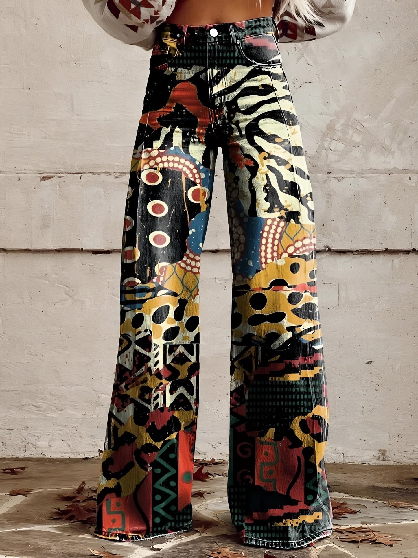 Women's high-waist wide-leg floral print jeans in structured denim