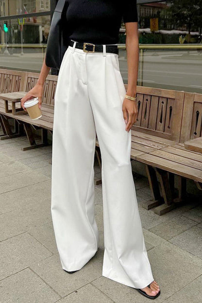 Women's high-waist wide-leg pleated trousers in a tailored fit