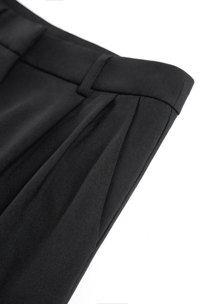 Women's high-waist wide-leg pleated trousers in a tailored fit