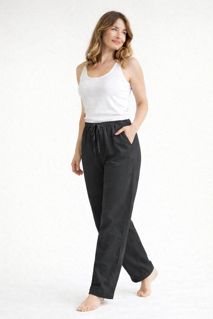 Women's relaxed straight-leg trousers