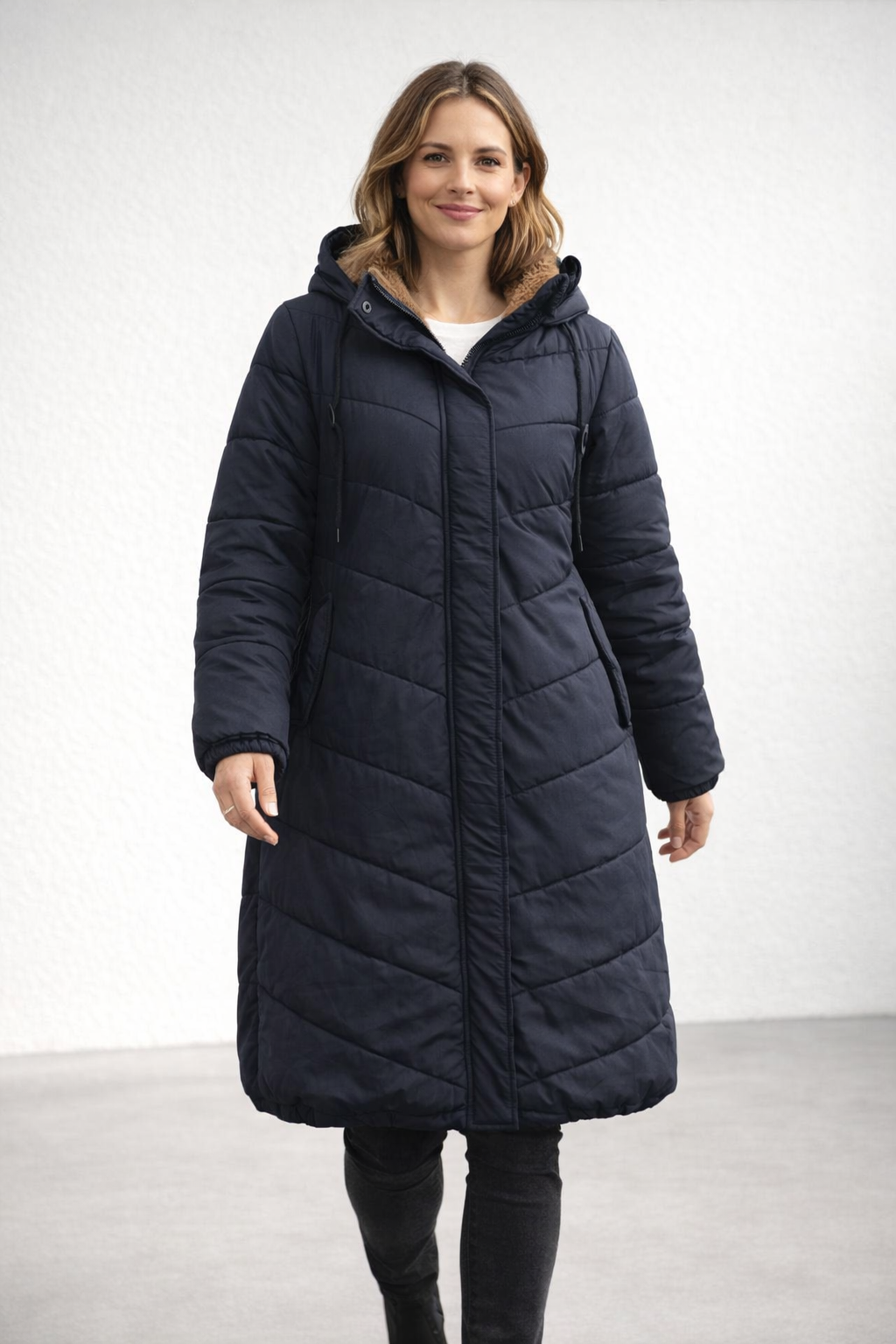 Women's padded winter coat with hood