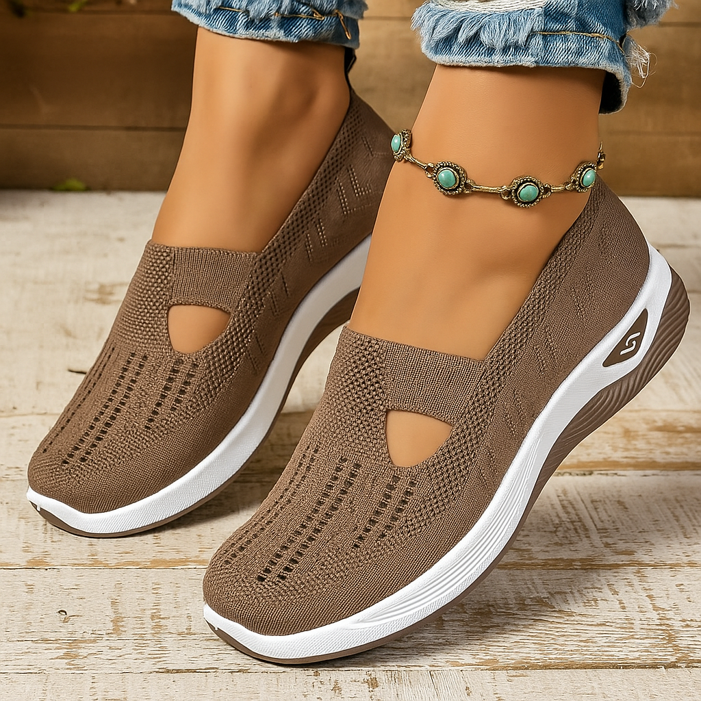 Women's cushioned slip-on flats