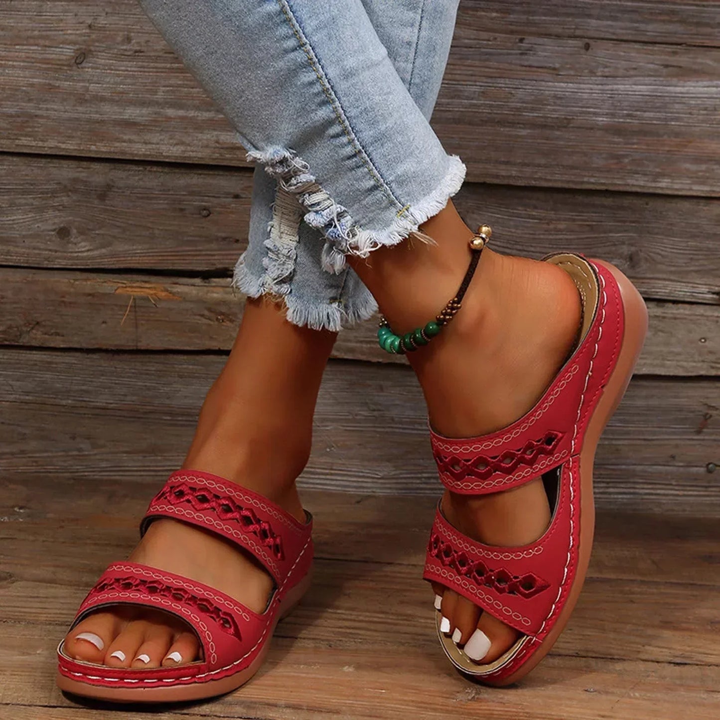 Outdoor Slide Sandals for Women, Cushioned Wedge Sliders for Everyday Wear