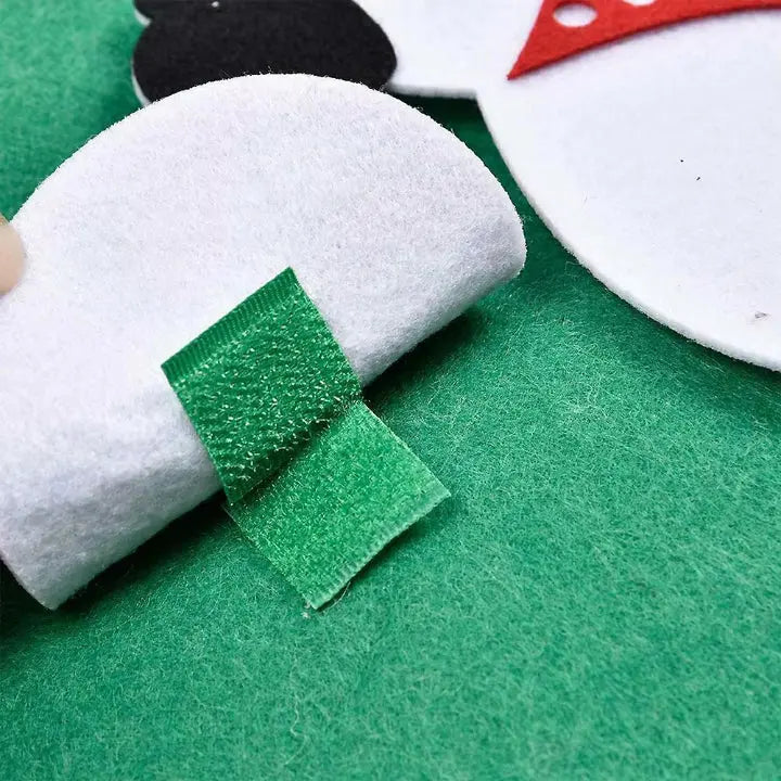 Wall-hung felt Christmas tree for children