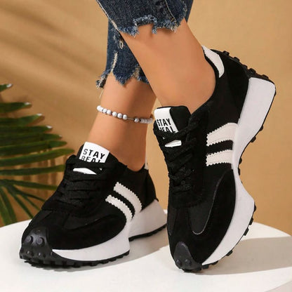 Women's lightweight cushioned comfort trainers