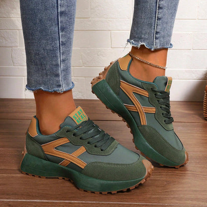 Women's lightweight cushioned comfort trainers