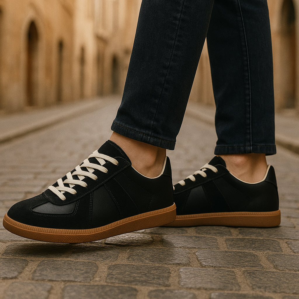Men's grip-sole trainers