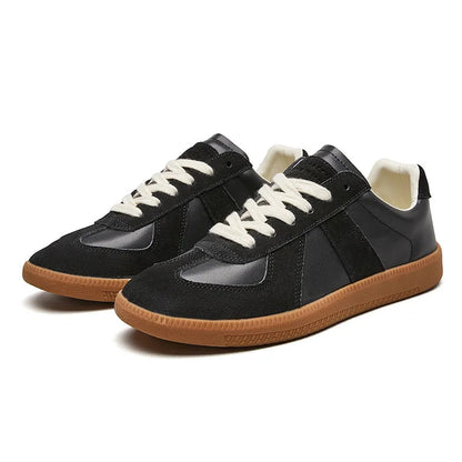Men's low-top trainers colour option