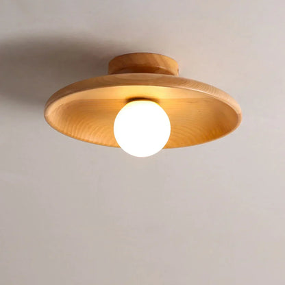 Saucer Ceiling Lamp – Low-Profile Flush Mount with Soft Even Light