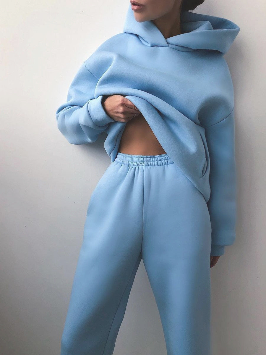 Women's joggers set - detail