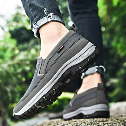 Orthopaedic textile slip-on comfort shoes with anatomical footbed