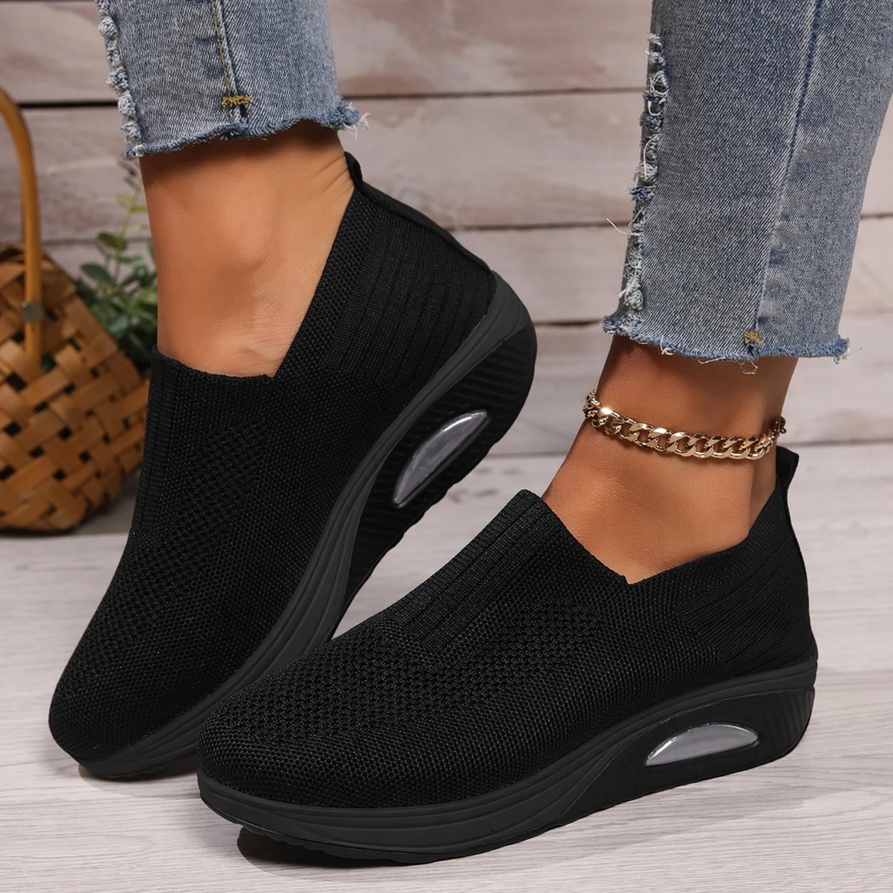 Women's slip-on comfort shoes - side