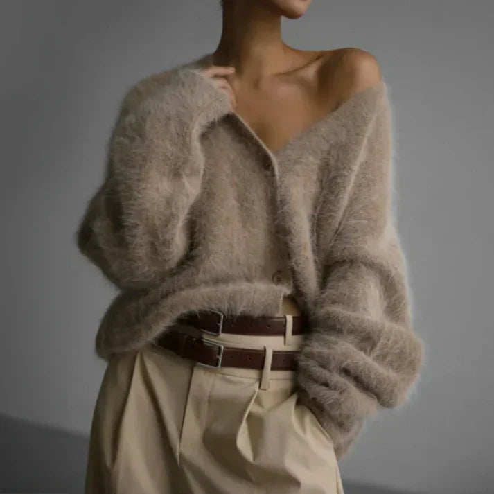 Women's oversized knit cardigan
