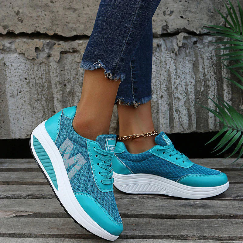Women's everyday walking trainers