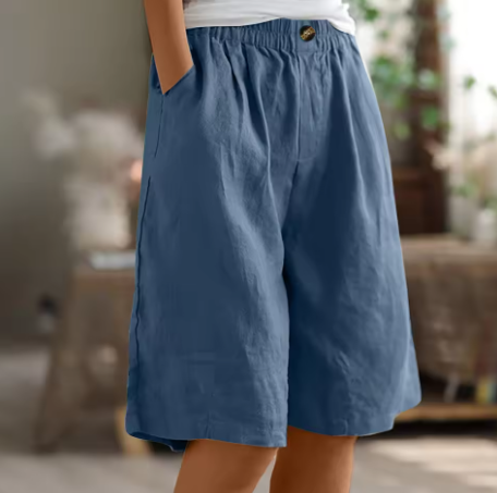Women's elastic-waist shorts colour option