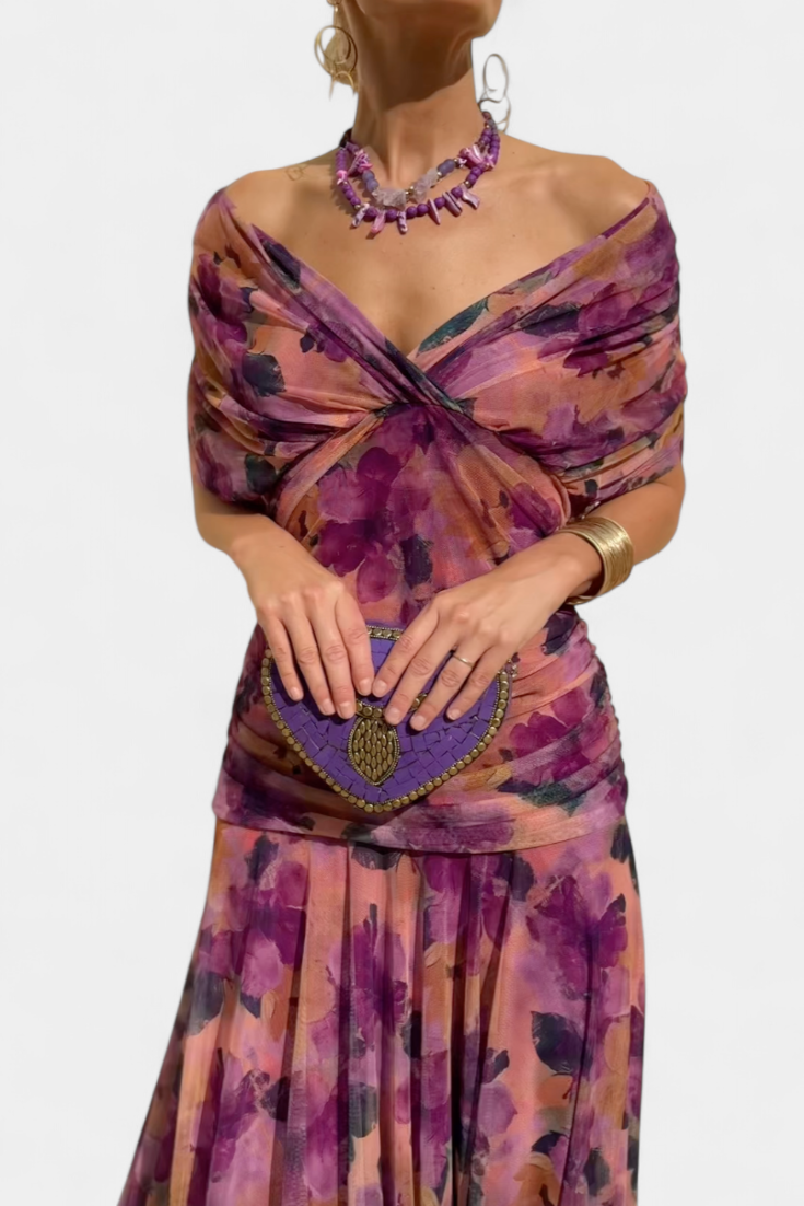 Ruched Maxi Dress – Elegant V-Neck Flowing Dress