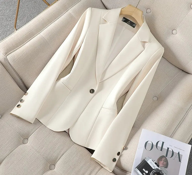 Women's one-button tailored blazer with lapel collar