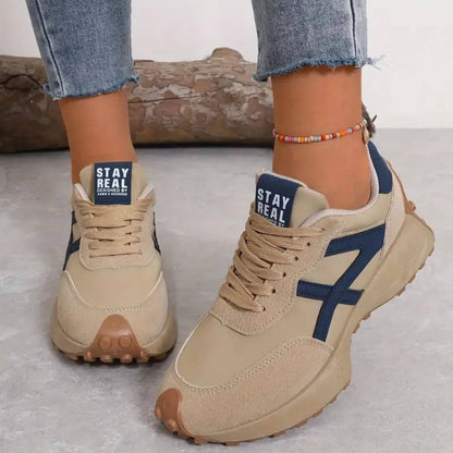 Women's cushioned trainers - detail