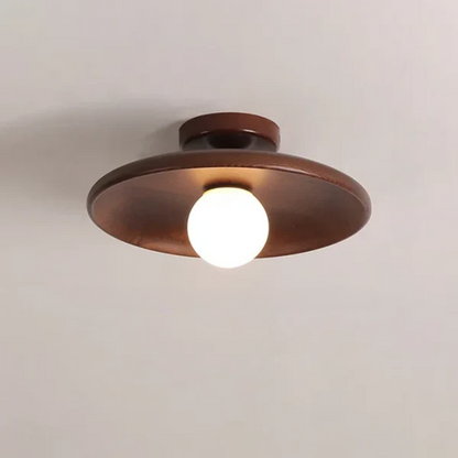 Saucer Ceiling Lamp – Low-Profile Flush Mount with Soft Even Light