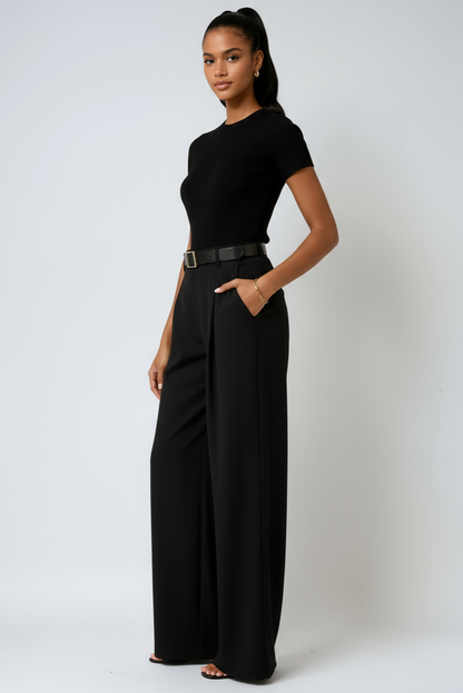Women's high-waist wide-leg pleated trousers in a tailored fit
