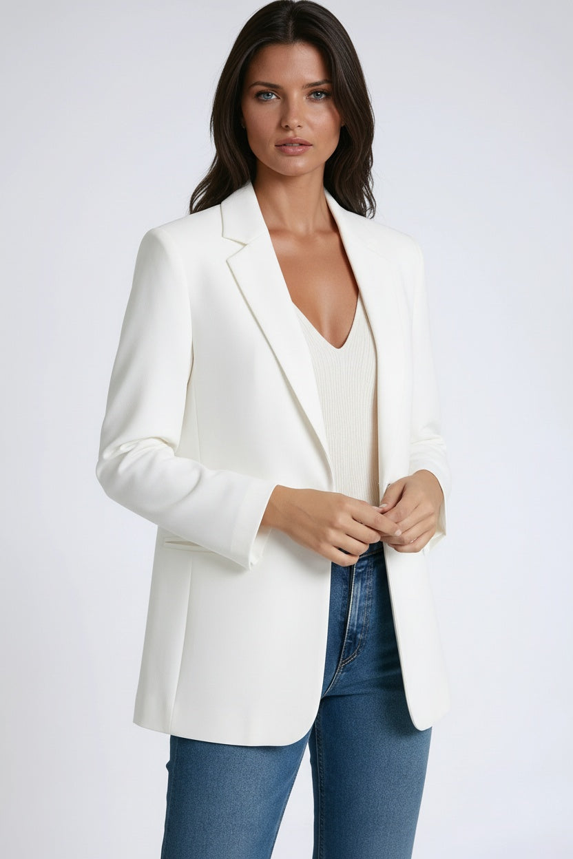 Women's longline blazer jacket with lapel collar in a tailored fit