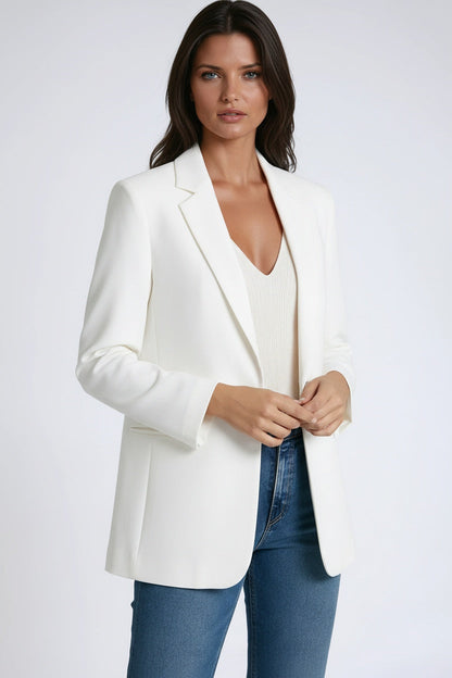 Women's longline blazer jacket with lapel collar in a tailored fit