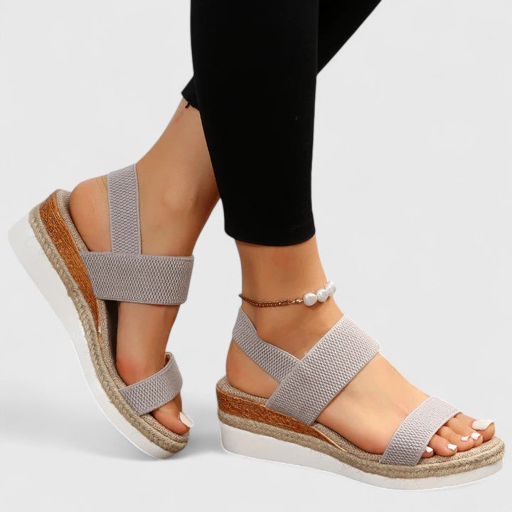 Women's cushioned comfort sandals with open-toe design