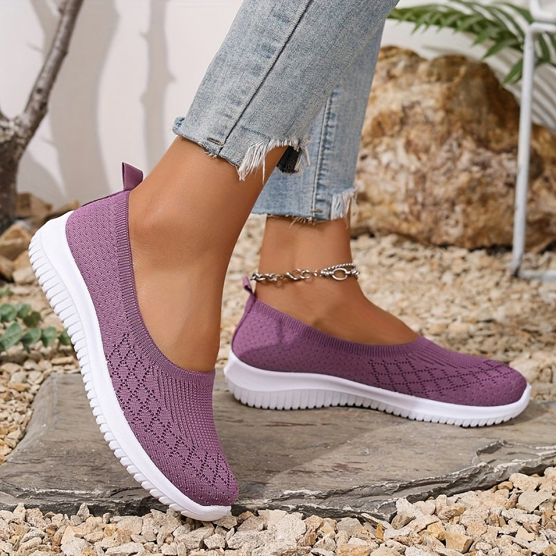 Women's pull-on knit shoes