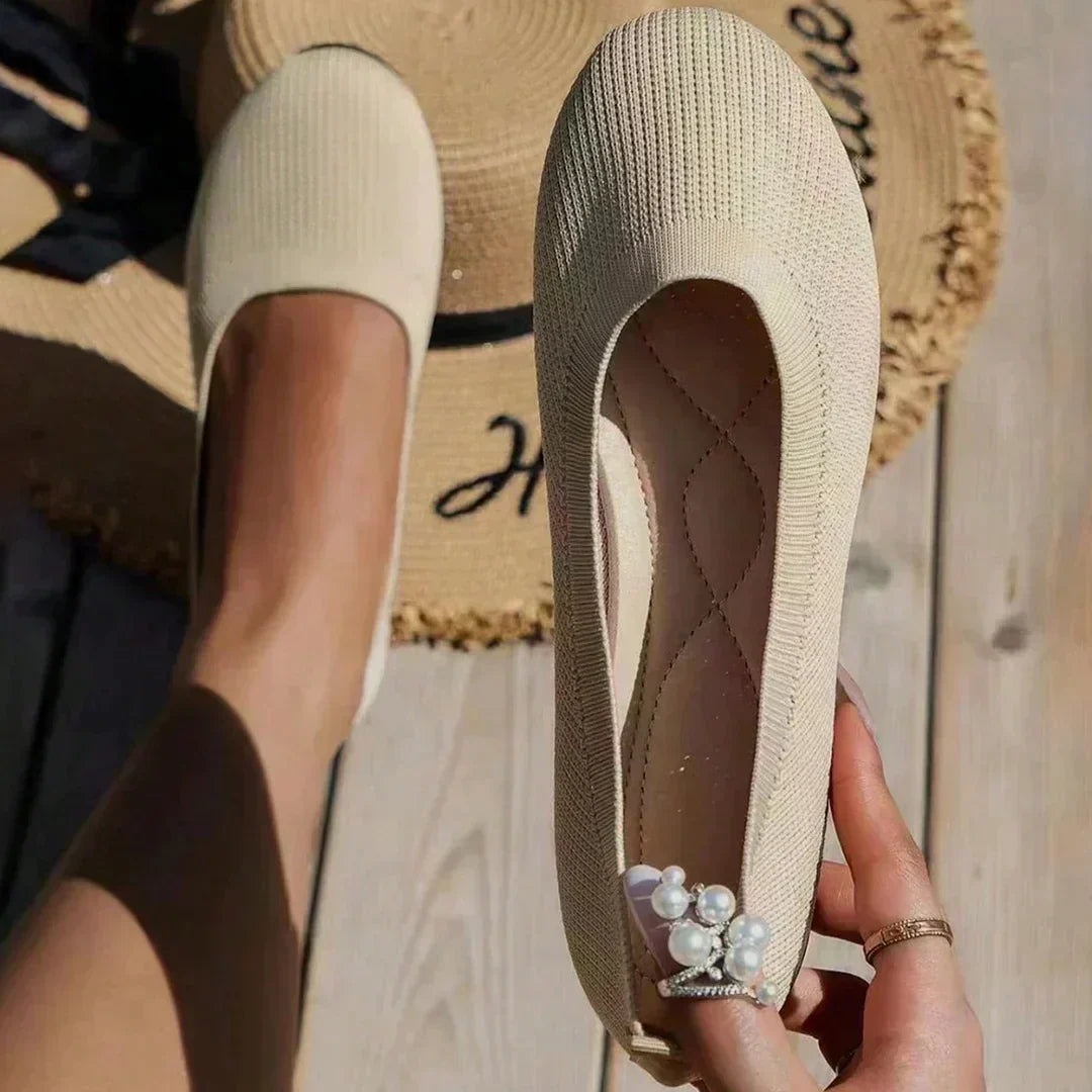 Women's slip-on cushioned comfort trainers