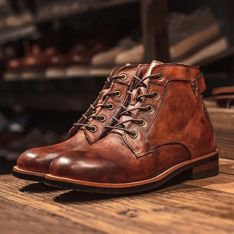 Men's classic boots - detail