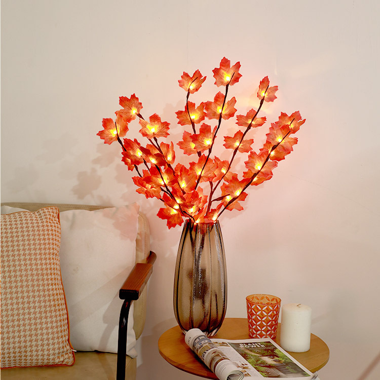 LED Flower Garland – Battery Fairy Lights with Lifelike Blooms