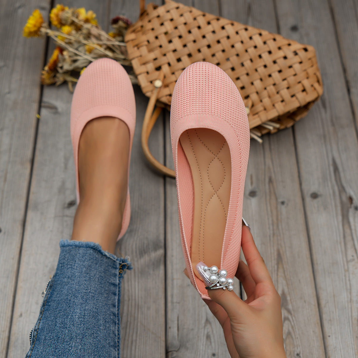 Women's slip-on cushioned comfort trainers