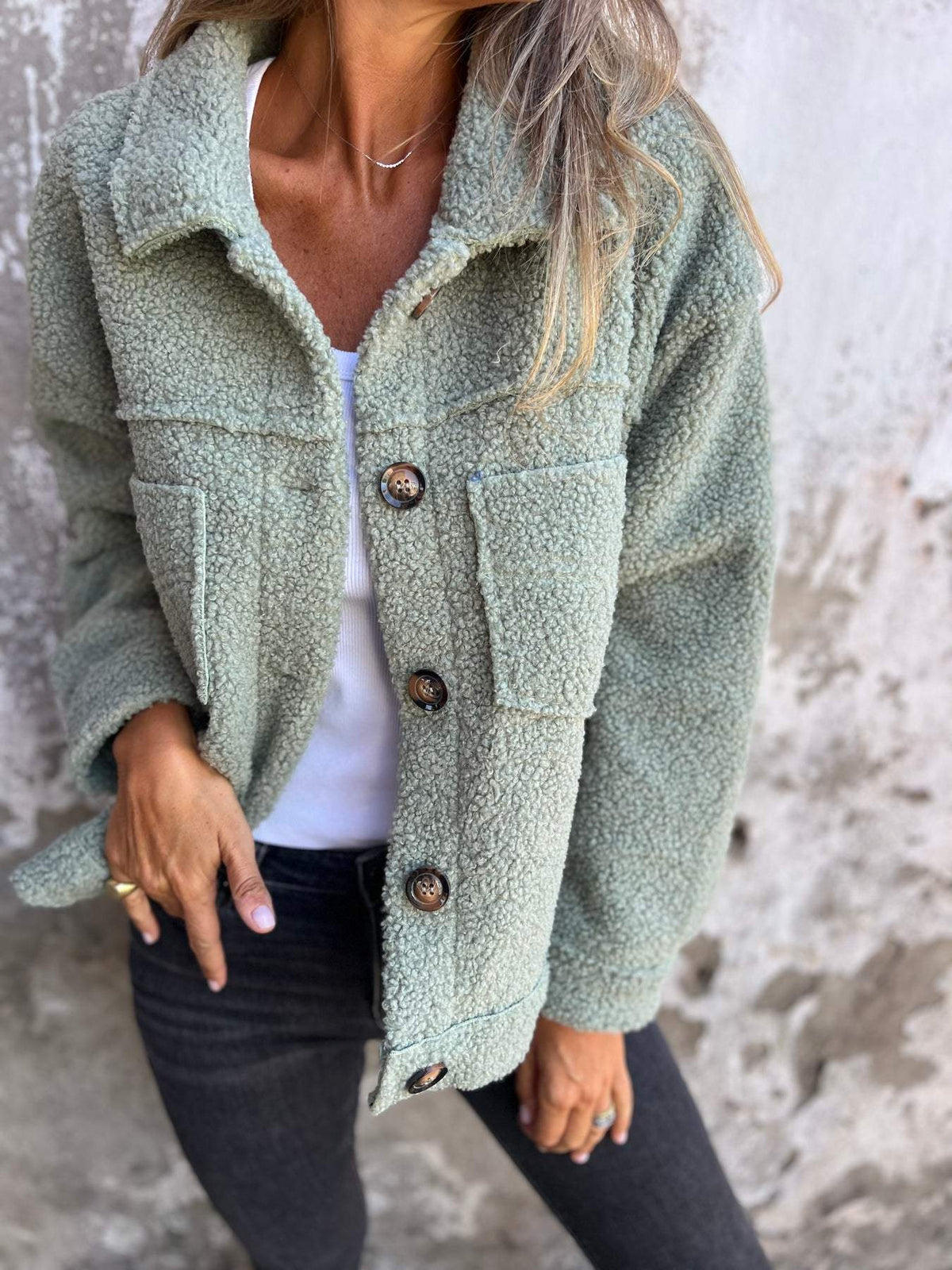 Women's green cosy fleece-lined zip-up jacket