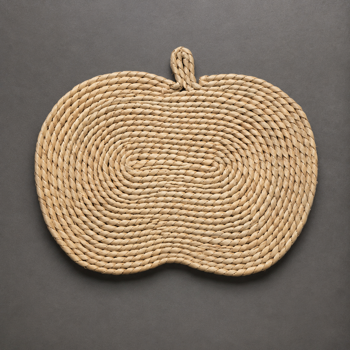 Braided woven decorative table placemat