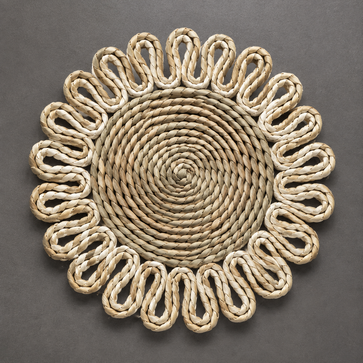 Braided woven decorative table placemat