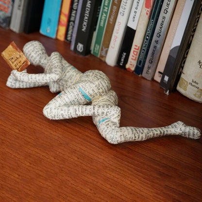 Decorative resin reader book lover figurine