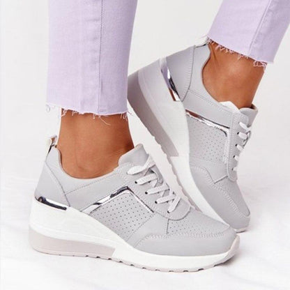 Women's supportive comfort sneakers