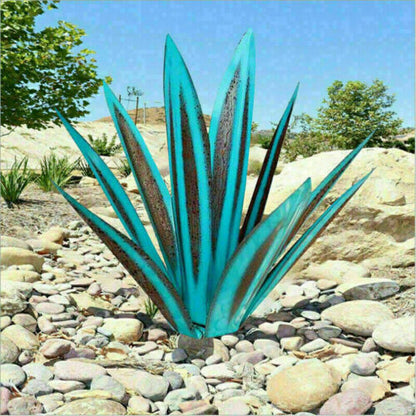 Decorative Metal Agave Sculpture – Rustic Garden Ornament